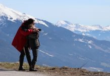 Choosing the best binoculars for children.